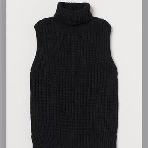 Sleeveless turtleneck sweater